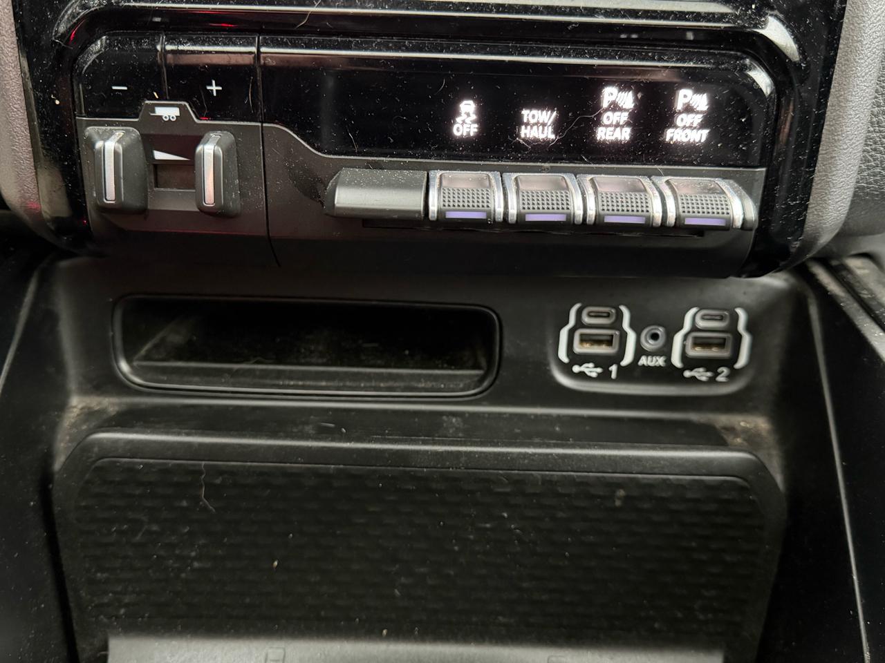 RAM 1500 Laramie Crew Cab SWB 4WD 2022