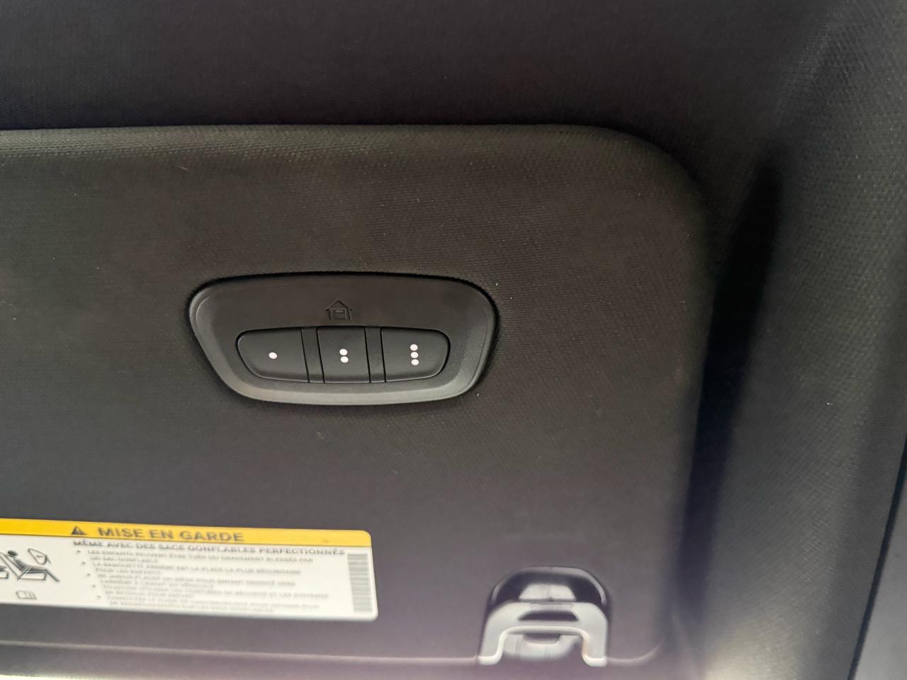 RAM 1500 Laramie Crew Cab SWB 4WD 2022