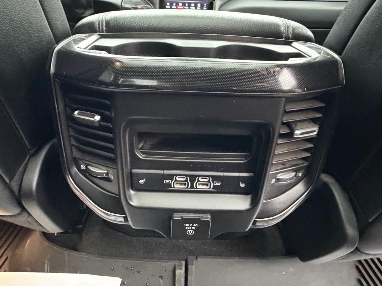 RAM 1500 Laramie Crew Cab SWB 4WD 2022