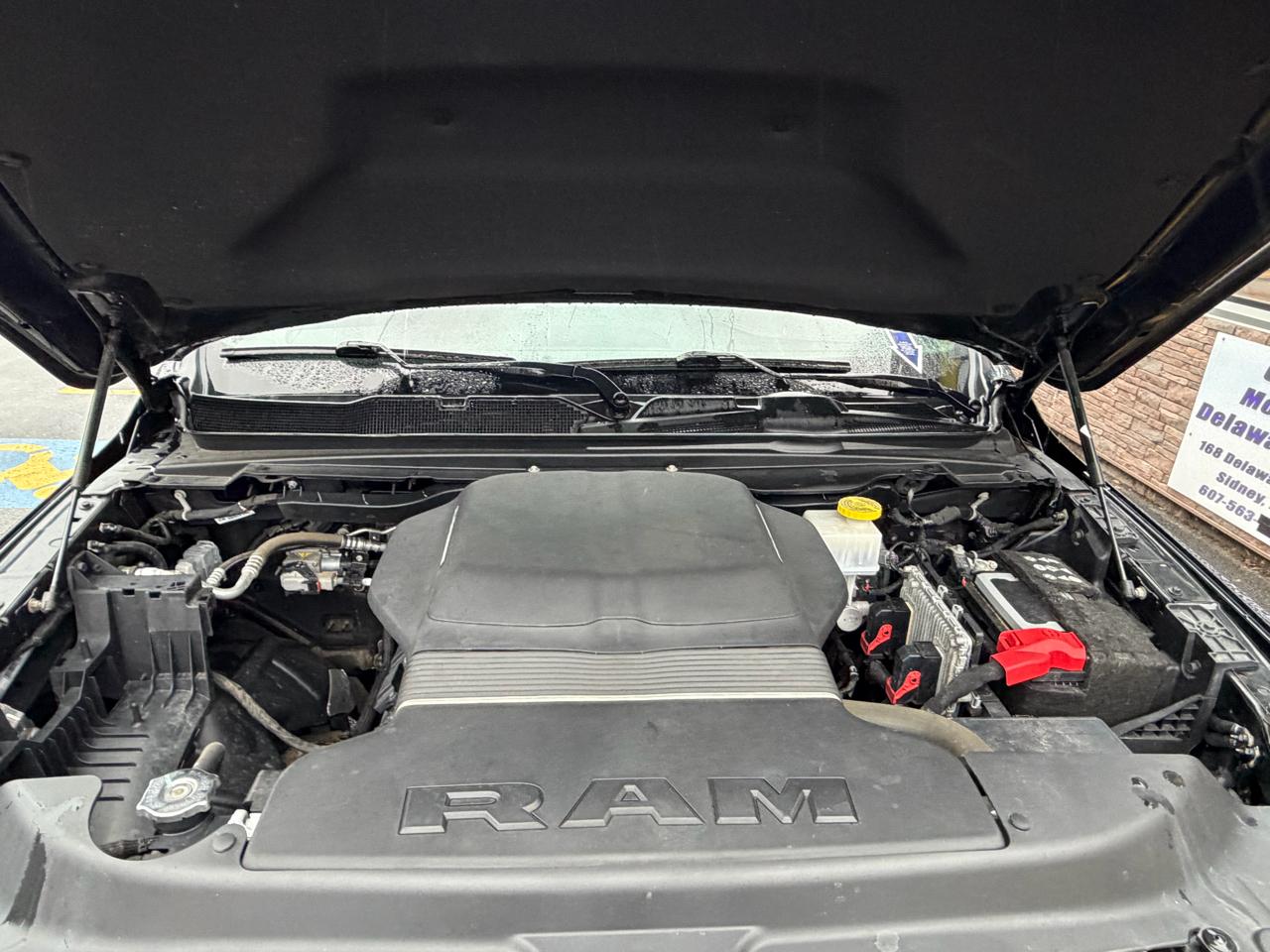 RAM 1500 Laramie Crew Cab SWB 4WD 2022