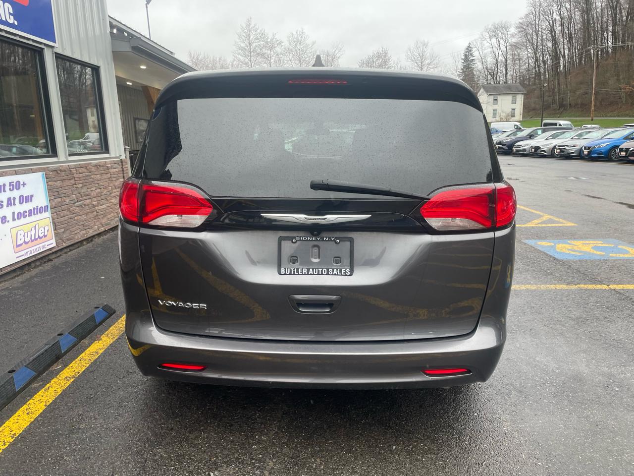 Chrysler Voyager LX 2022