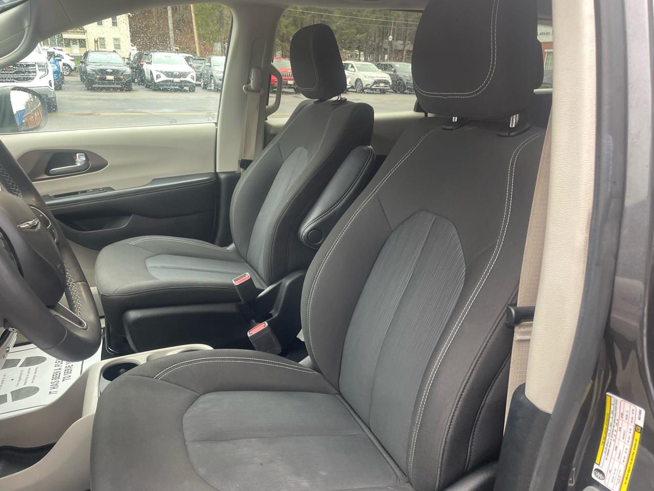 Chrysler Voyager LX 2022