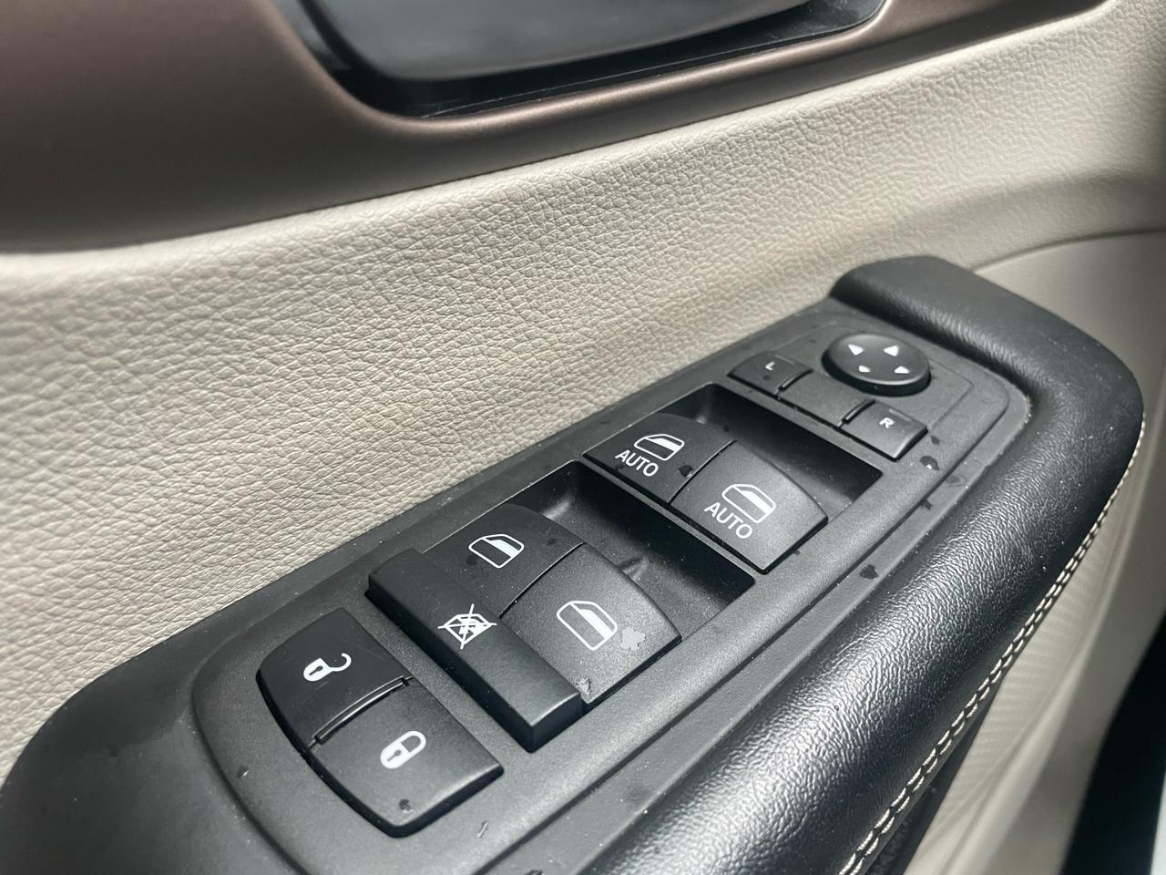 Chrysler Voyager LX 2022