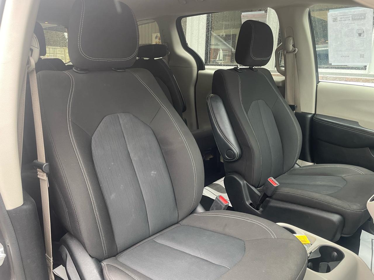 Chrysler Voyager LX 2022