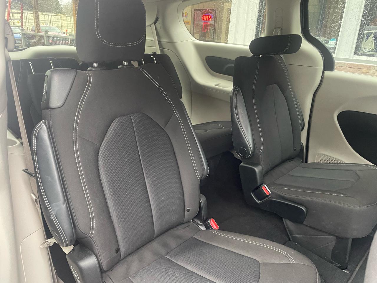 Chrysler Voyager LX 2022