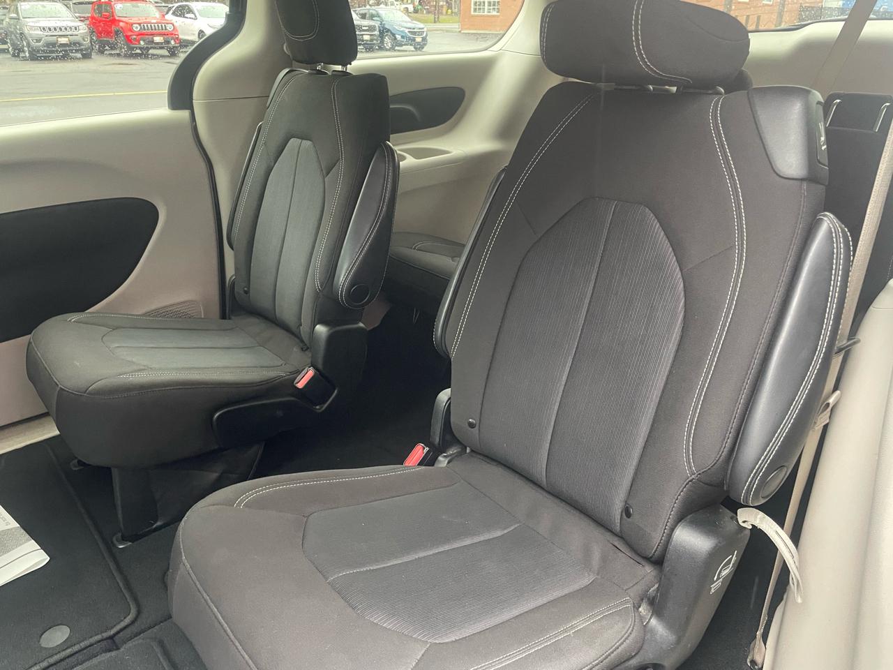 Chrysler Voyager LX 2022