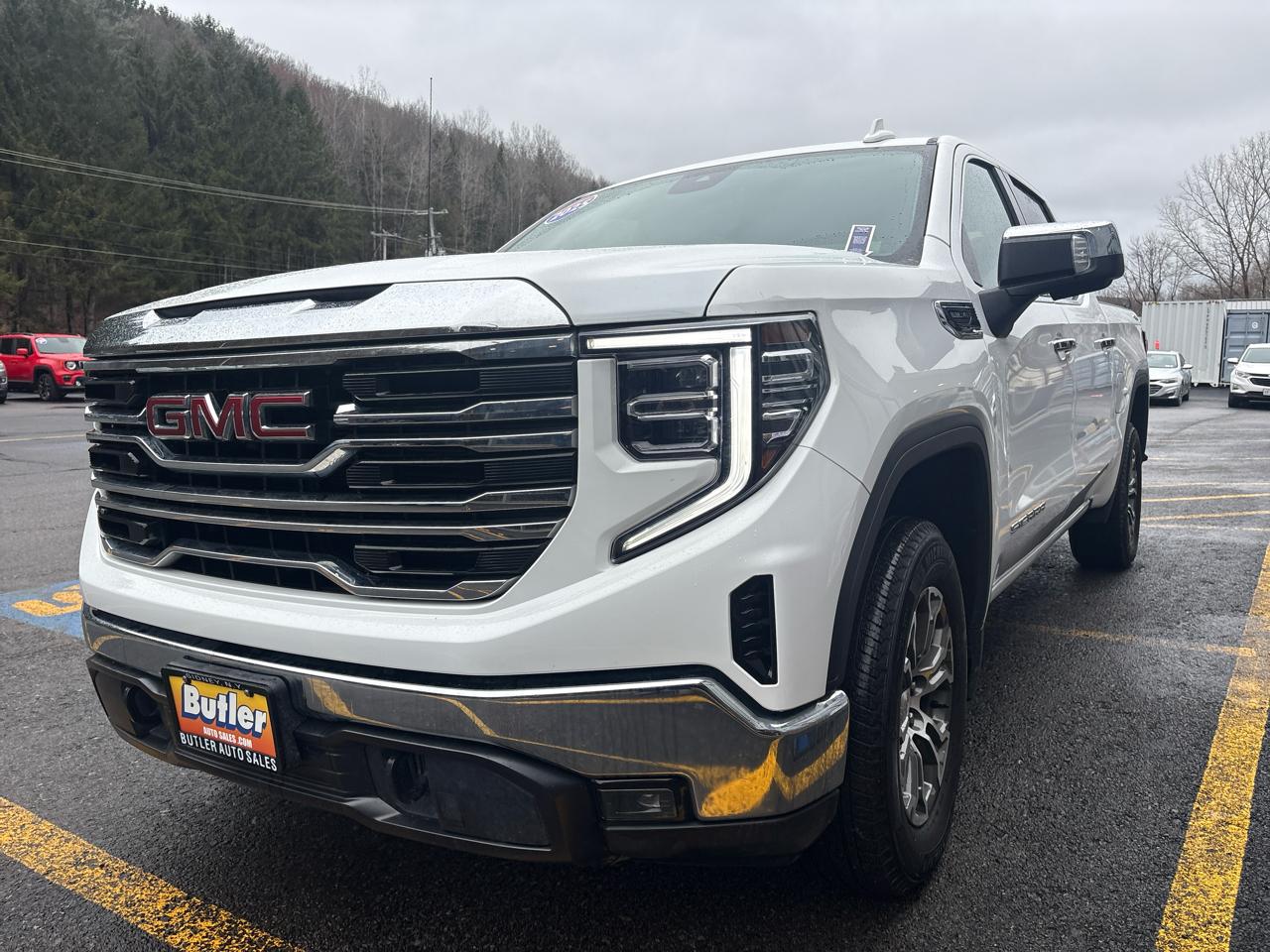 GMC Sierra 1500 SLT Crew Cab 4WD 2025