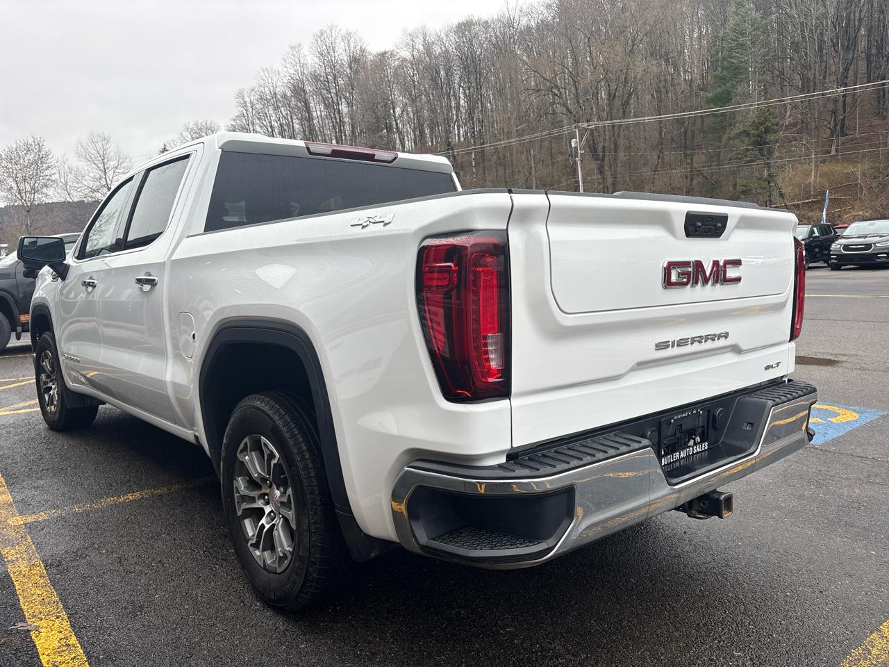 GMC Sierra 1500 SLT Crew Cab 4WD 2025