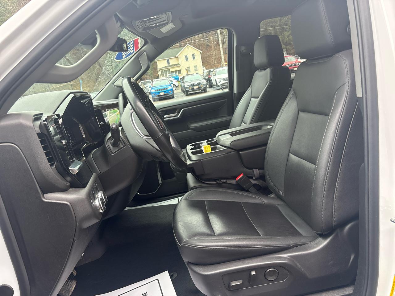 GMC Sierra 1500 SLT Crew Cab 4WD 2025