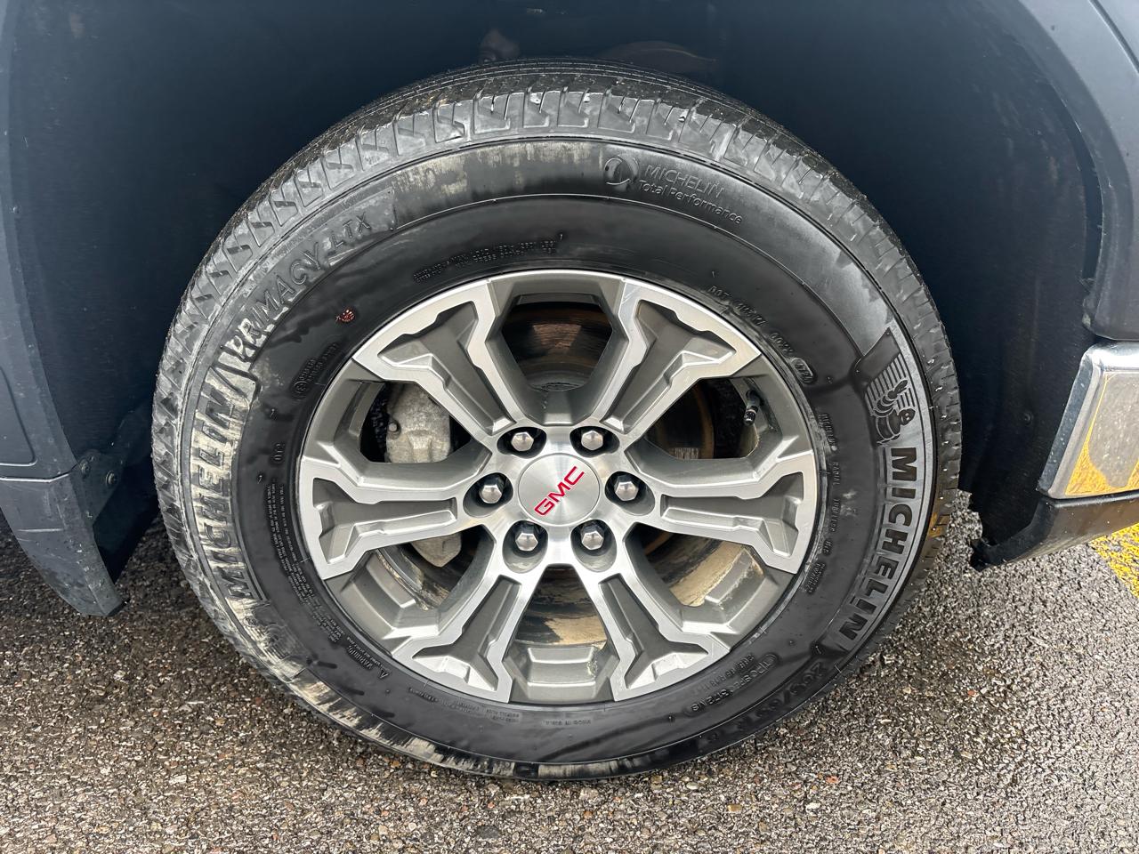 GMC Sierra 1500 SLT Crew Cab 4WD 2025