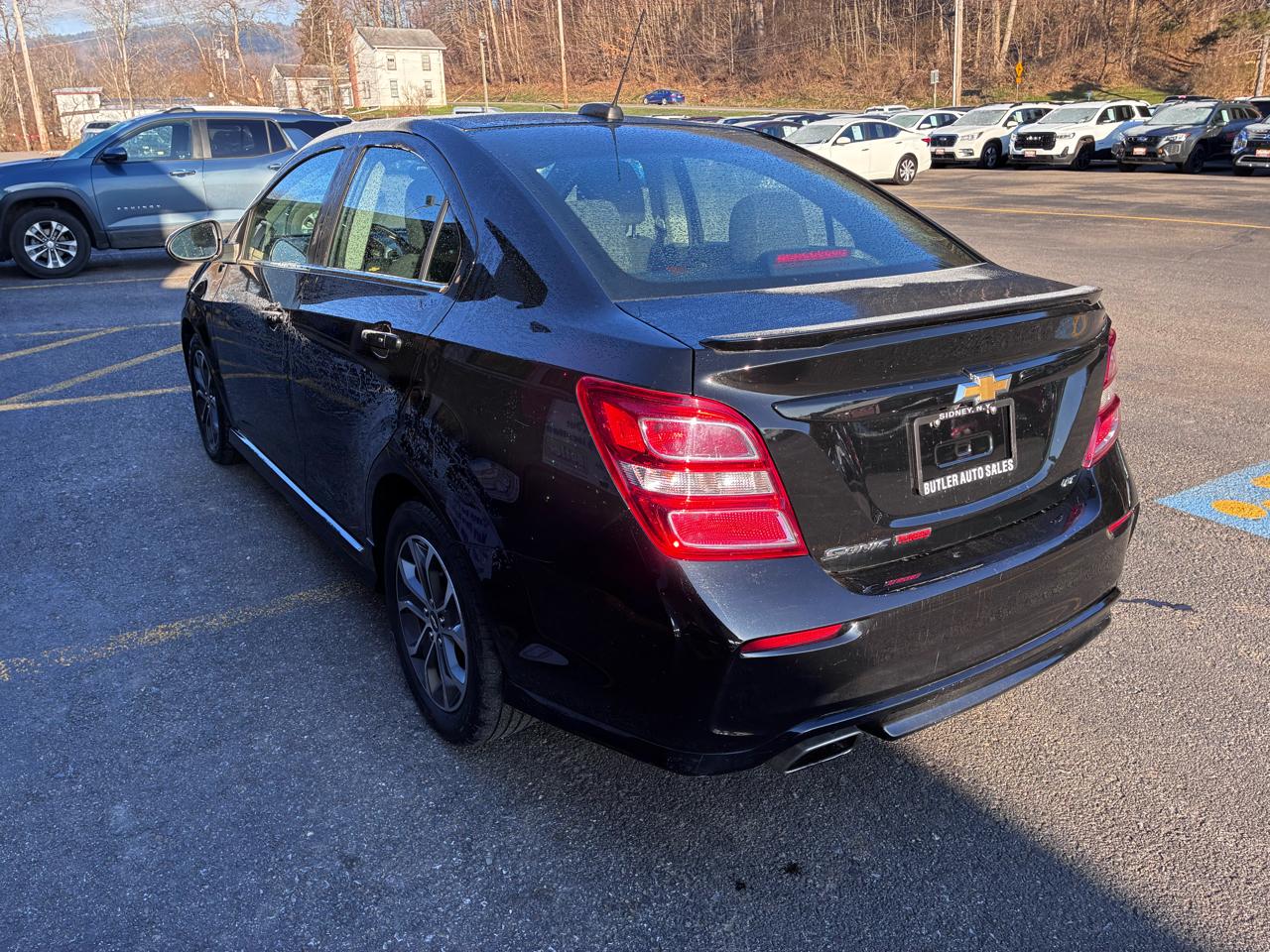 Chevrolet Sonic LT Auto Sedan 2017