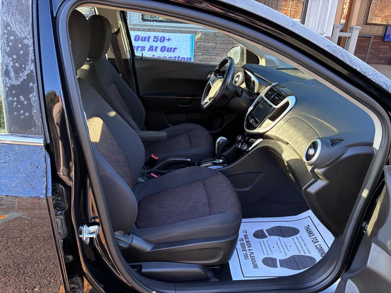 Chevrolet Sonic LT Auto Sedan 2017