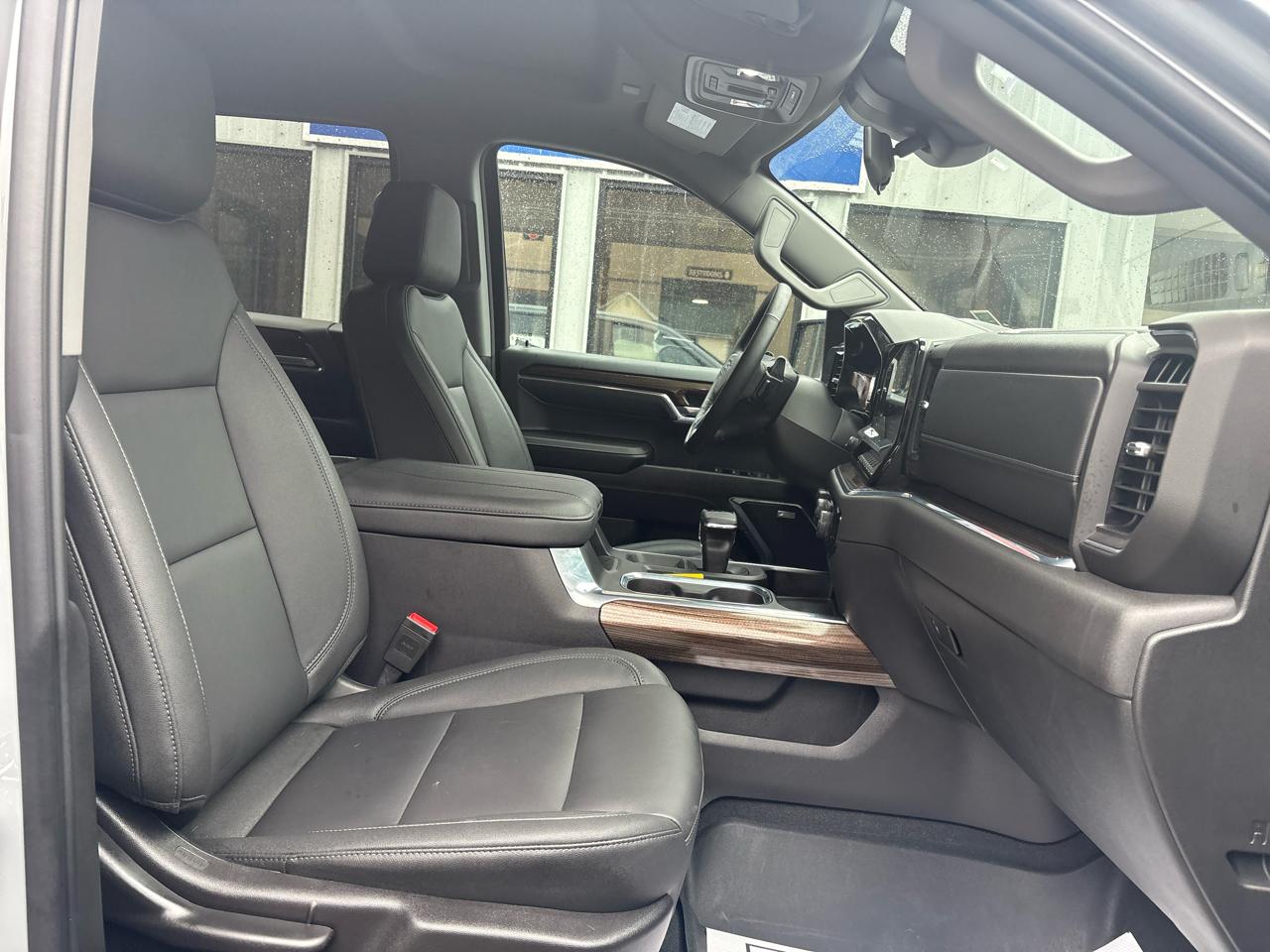 Chevrolet Silverado 1500 Trail Boss LT Crew Cab 4WD 2024