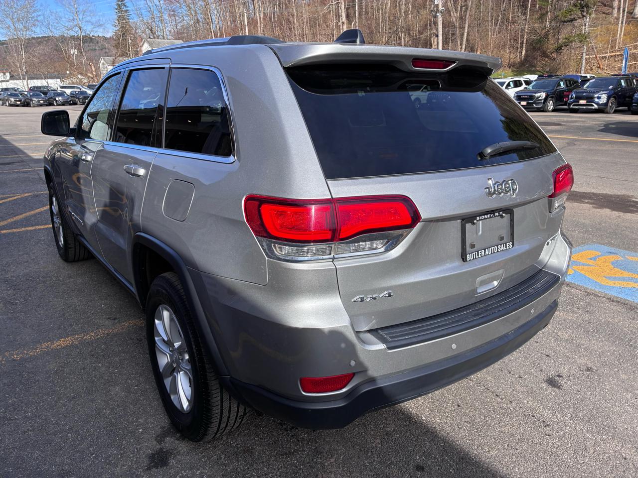 Jeep Grand Cherokee Laredo E 4WD 2021