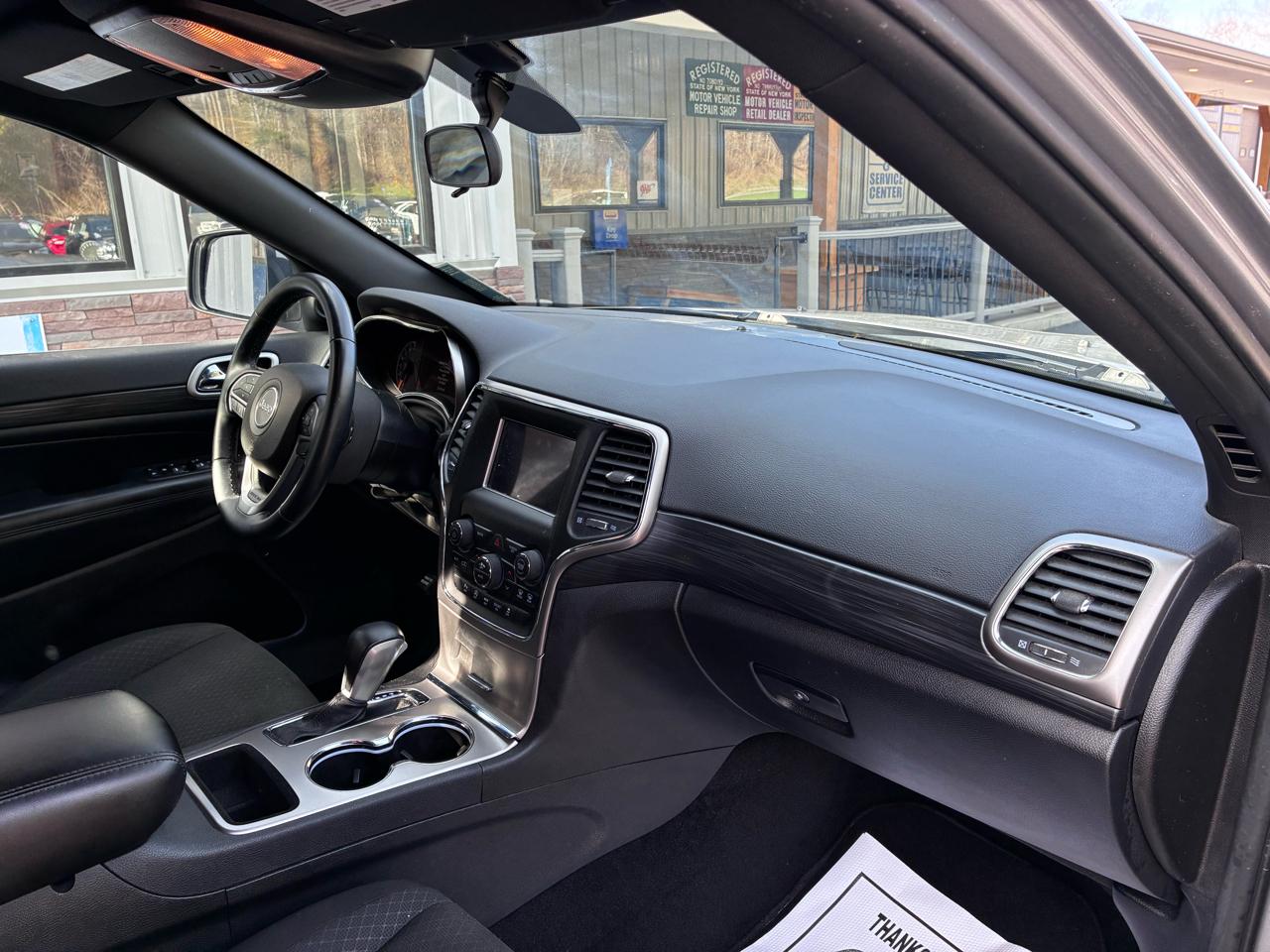 Jeep Grand Cherokee Laredo E 4WD 2021