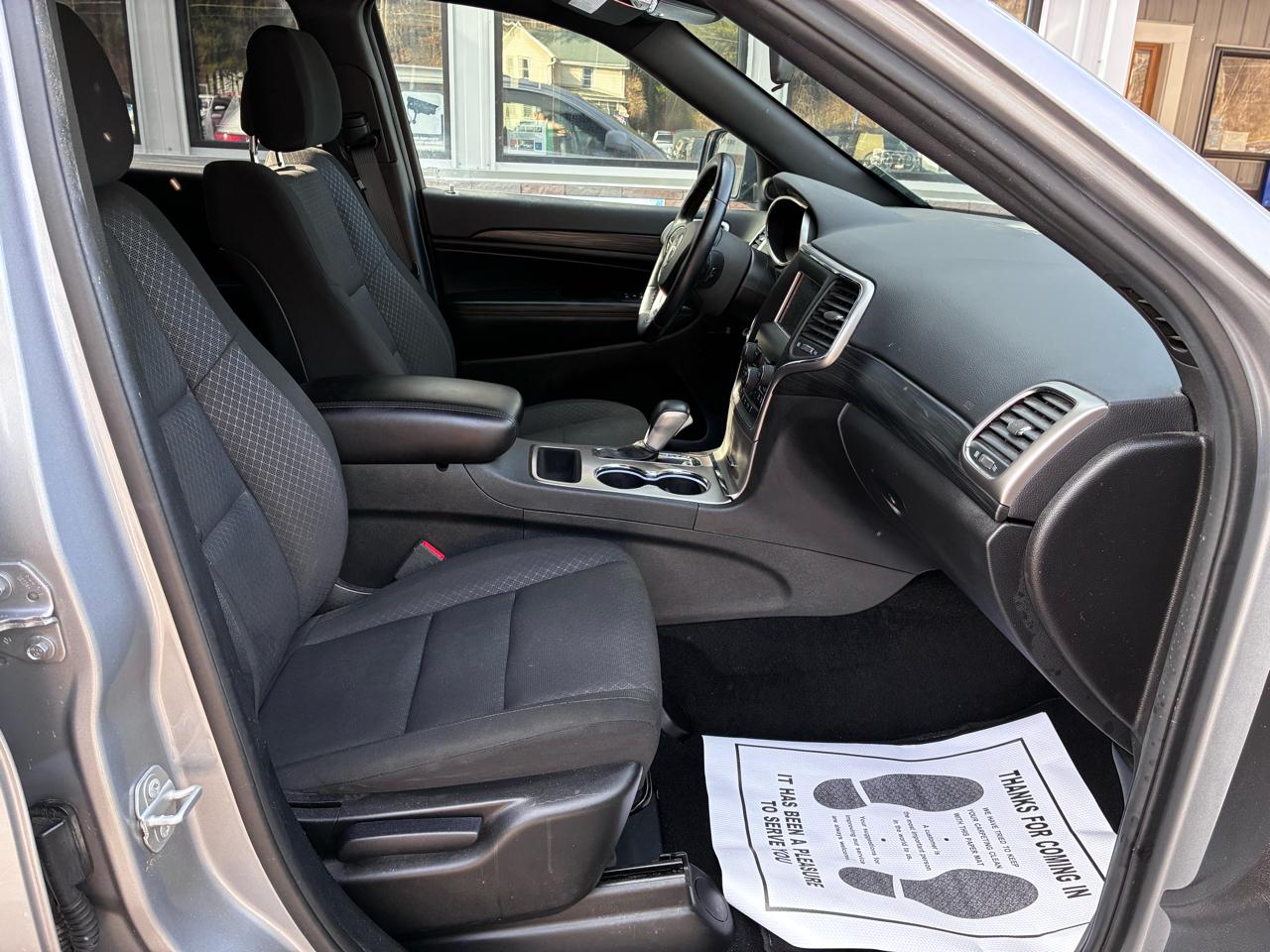 Jeep Grand Cherokee Laredo E 4WD 2021