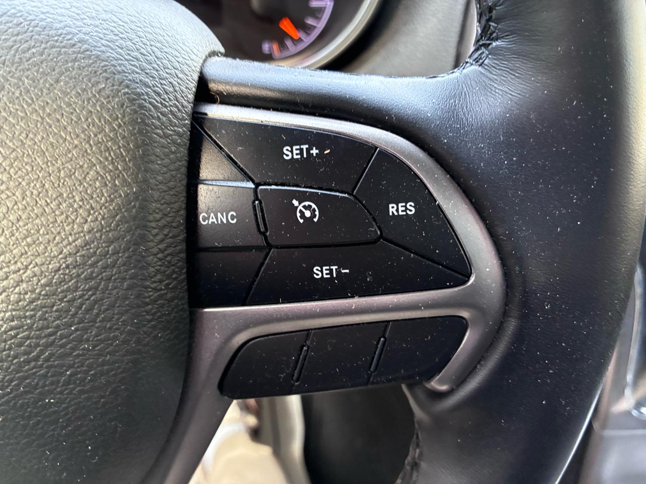 Jeep Grand Cherokee Laredo E 4WD 2021