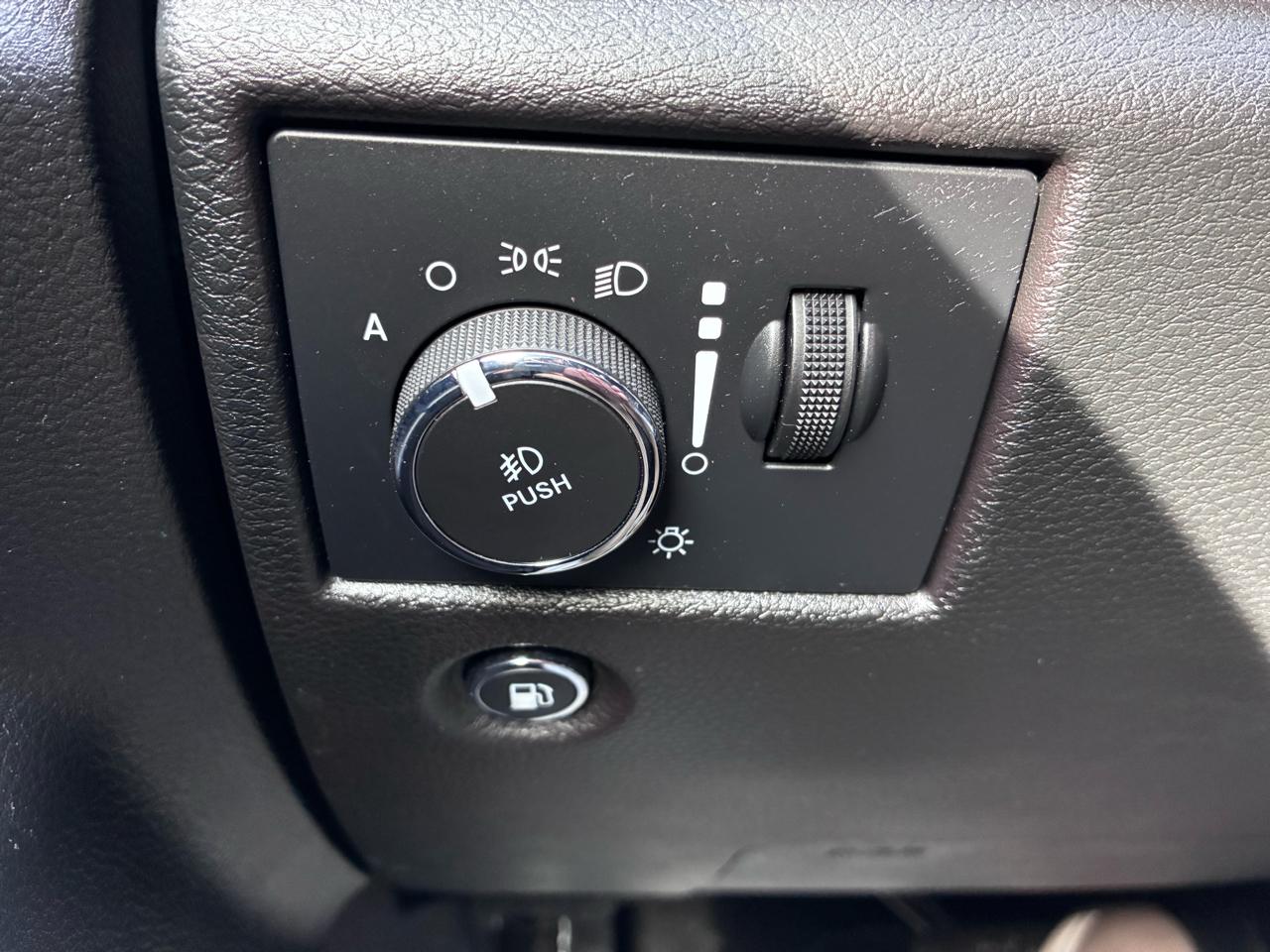 Jeep Grand Cherokee Laredo E 4WD 2021