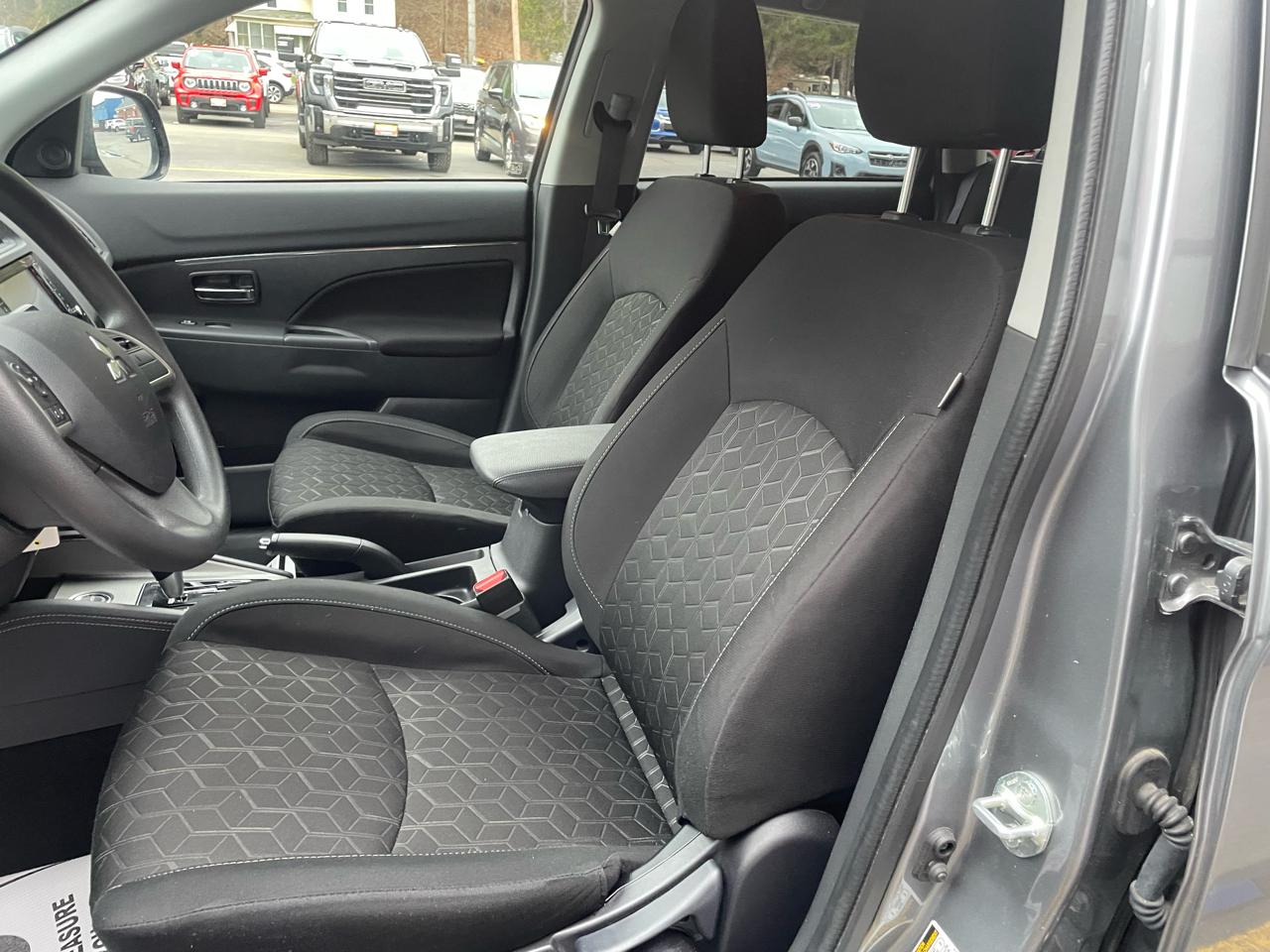 Mitsubishi Outlander Sport 2.0 ES 4WD 2025