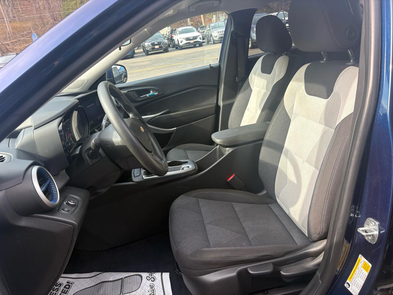 Chevrolet Trax LS 2024