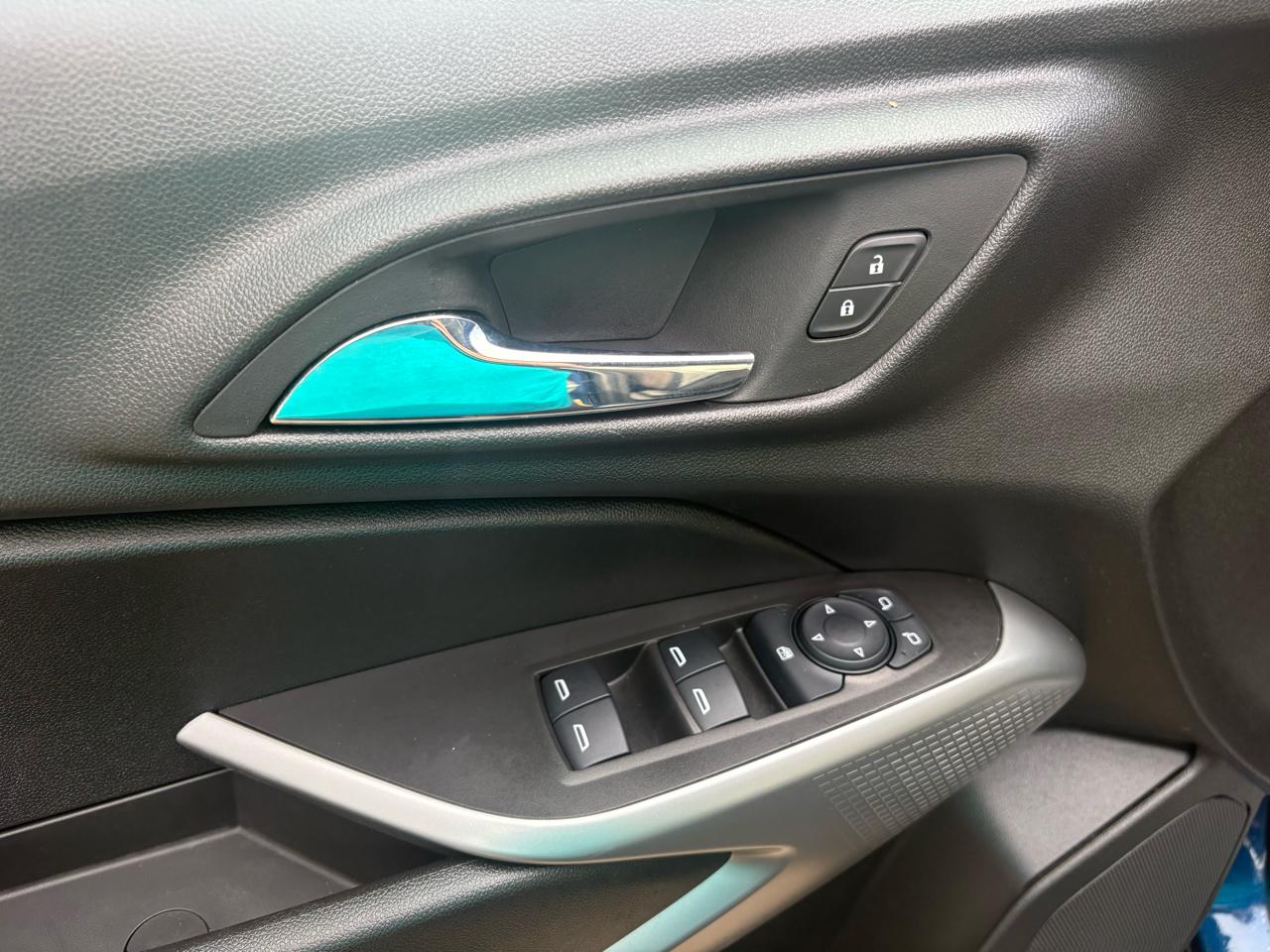 Chevrolet Trax LS 2024