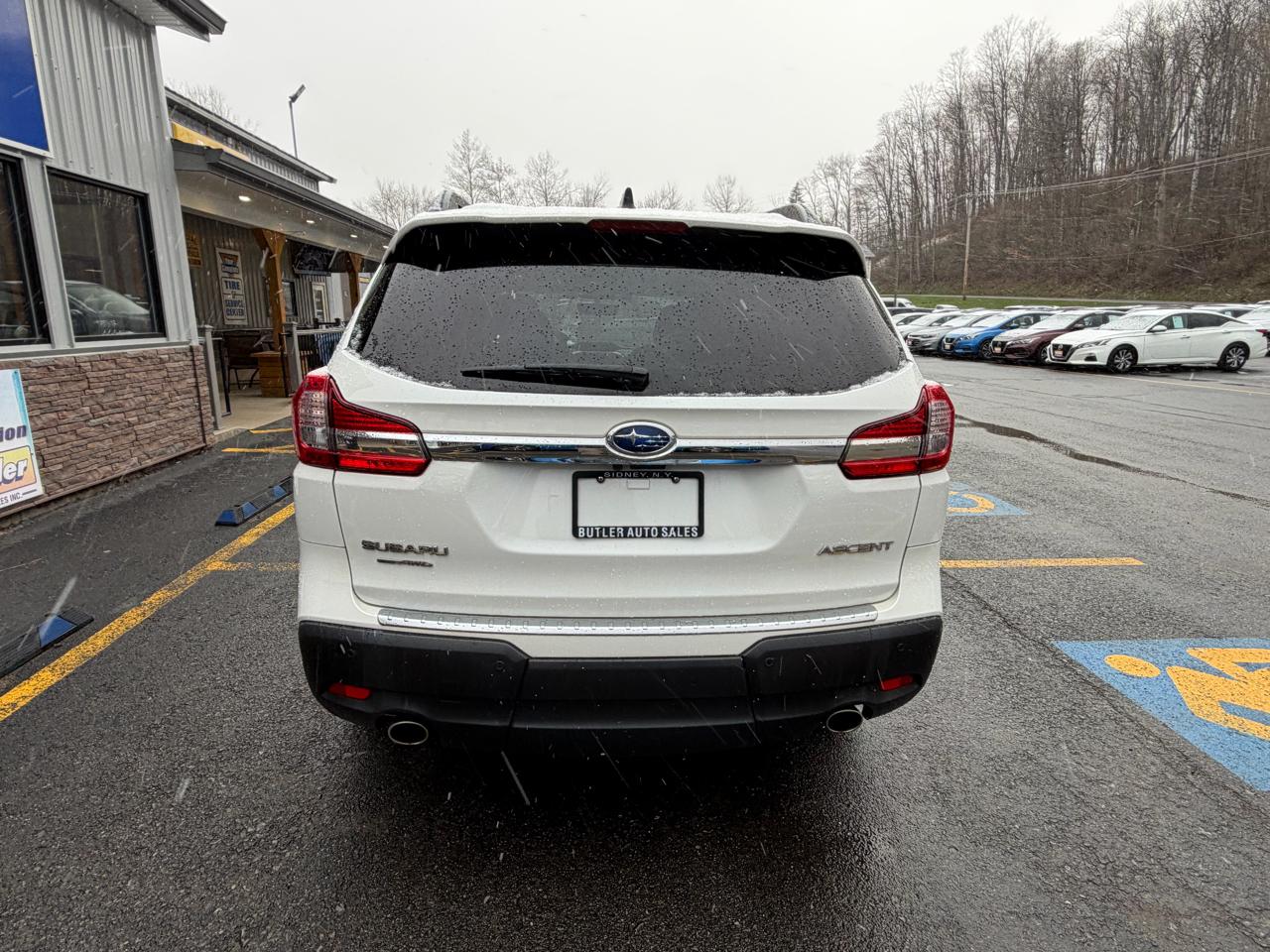 Subaru Ascent Premium 2022