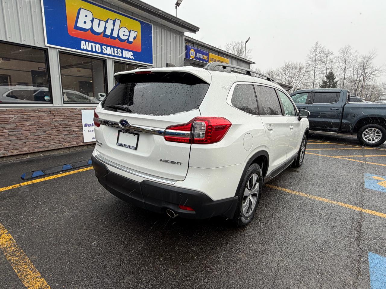 Subaru Ascent Premium 2022