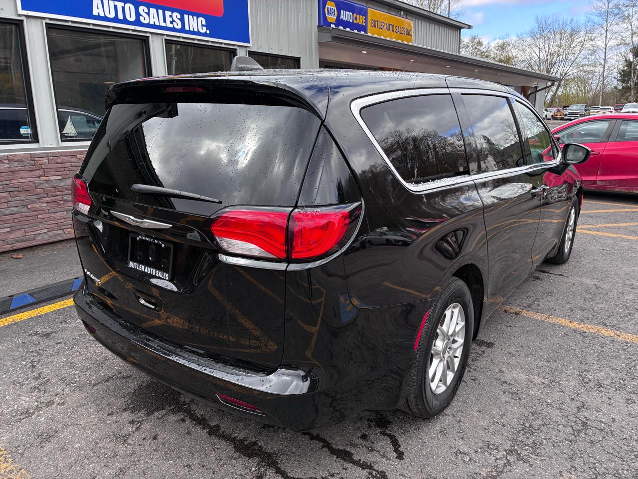 Chrysler Voyager LX 2024