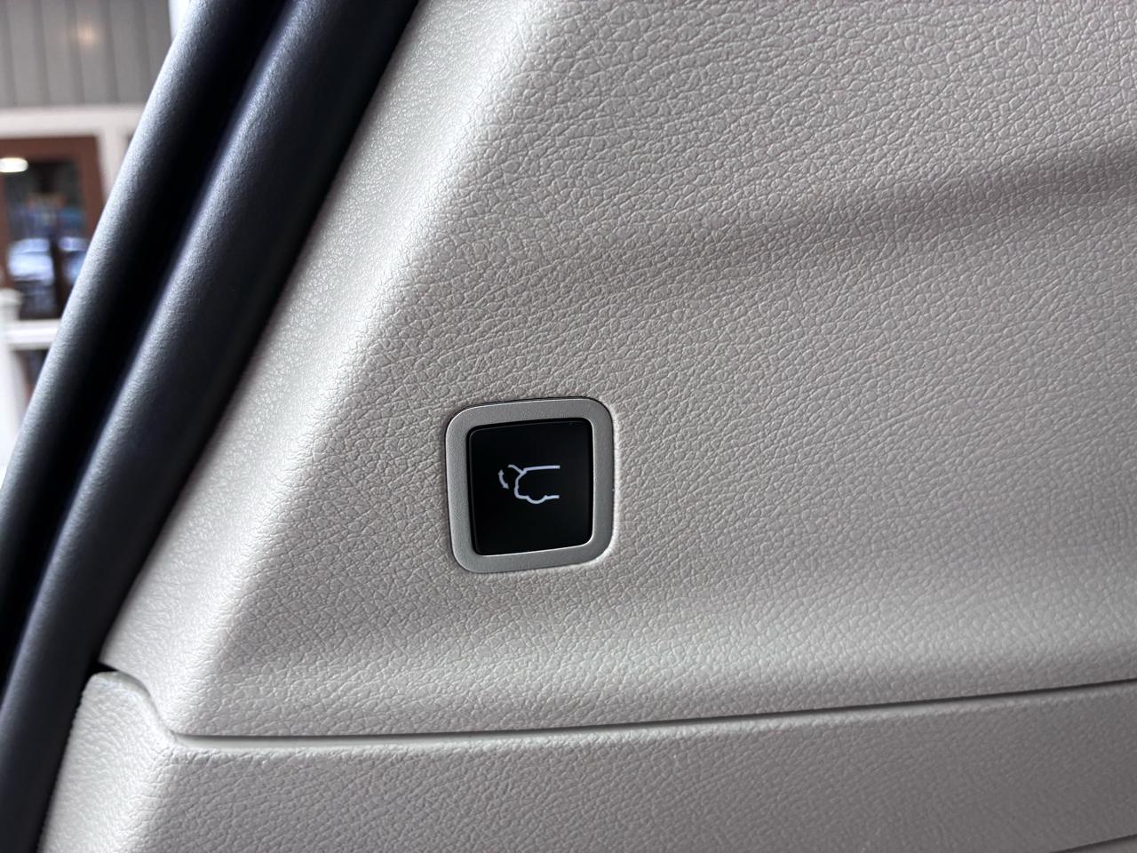 Chrysler Voyager LX 2024