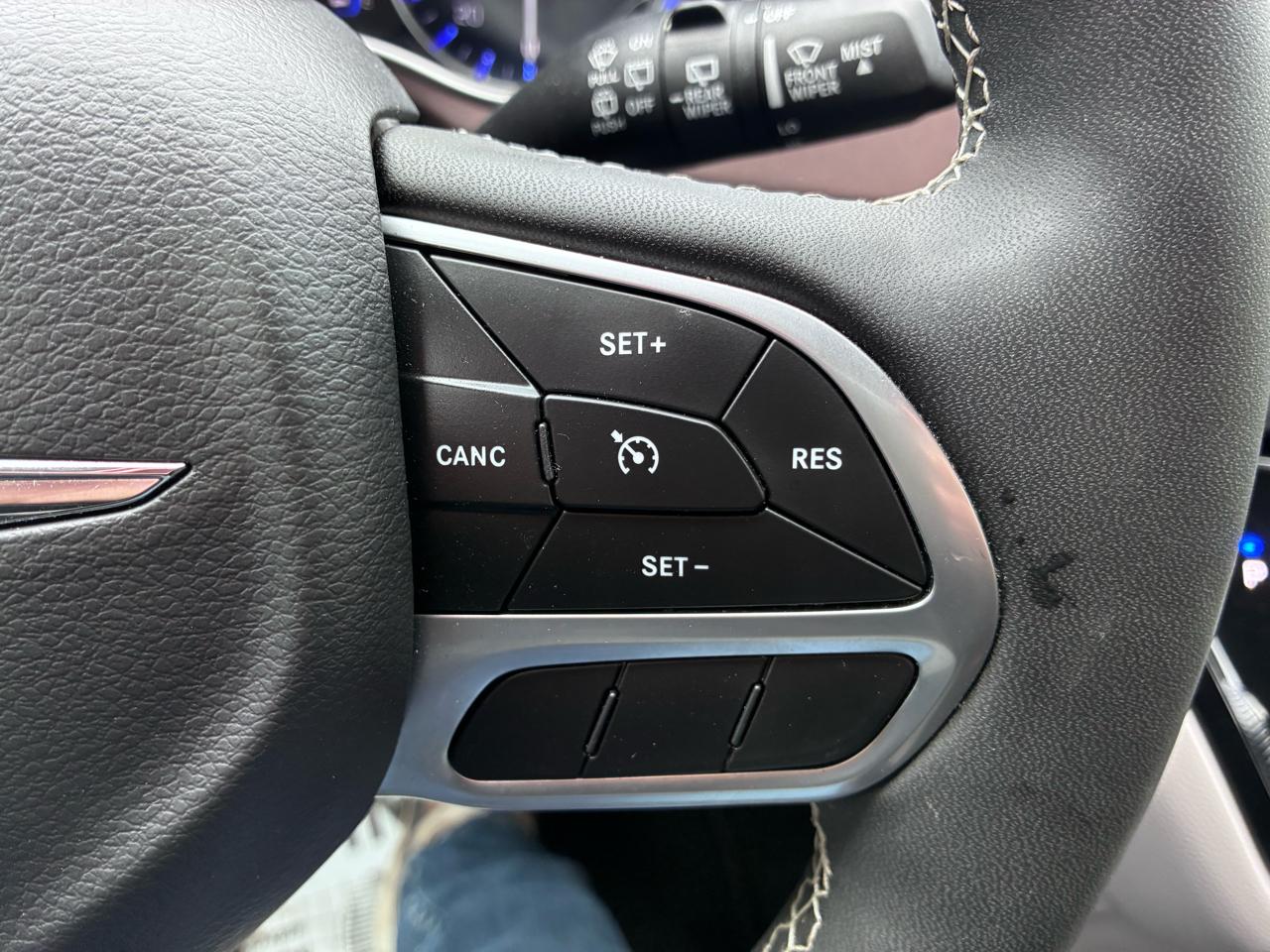 Chrysler Voyager LX 2024