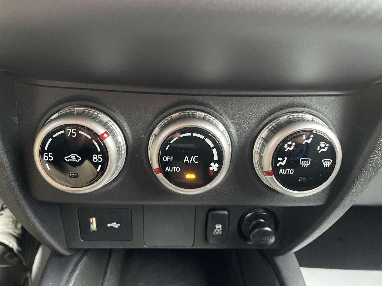 Mitsubishi Outlander Sport 2.0 ES 4WD 2025