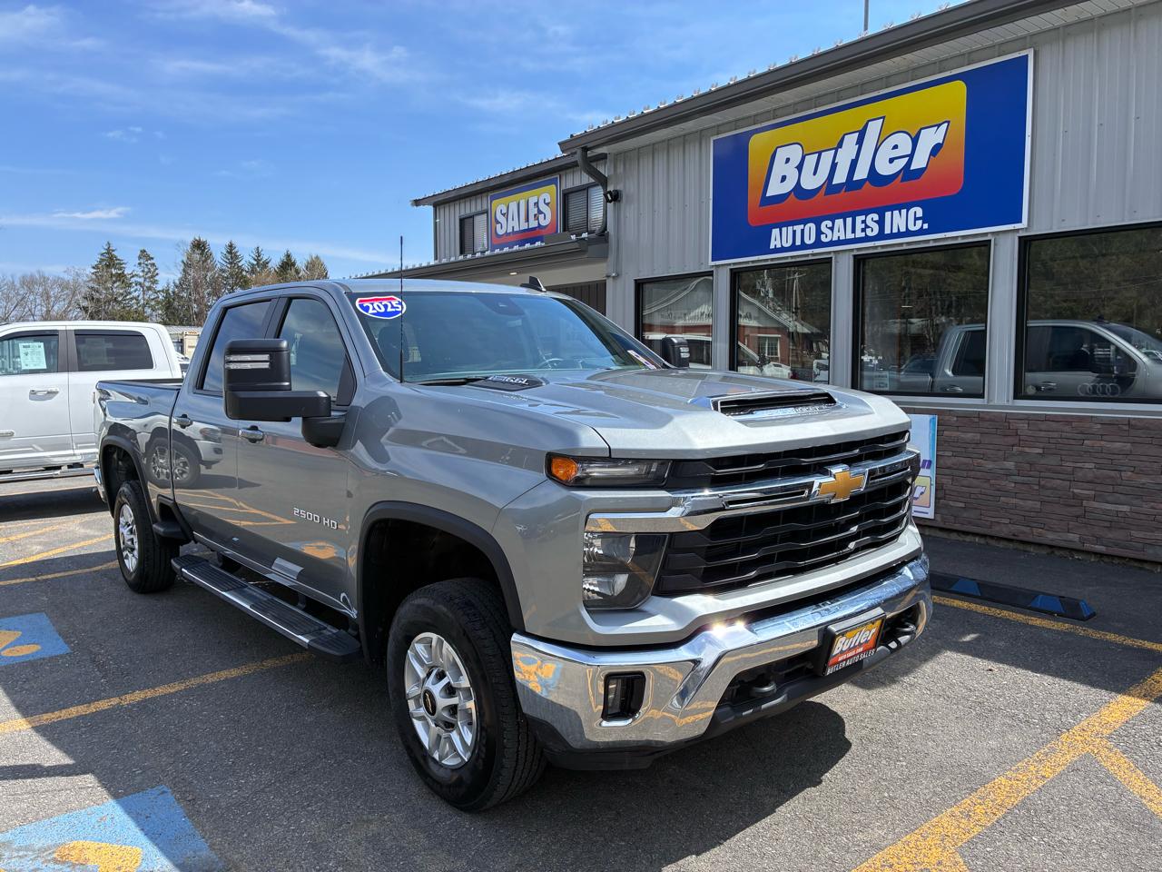 Chevrolet Silverado 2500HD LT Crew Cab Long Box 4WD 2025