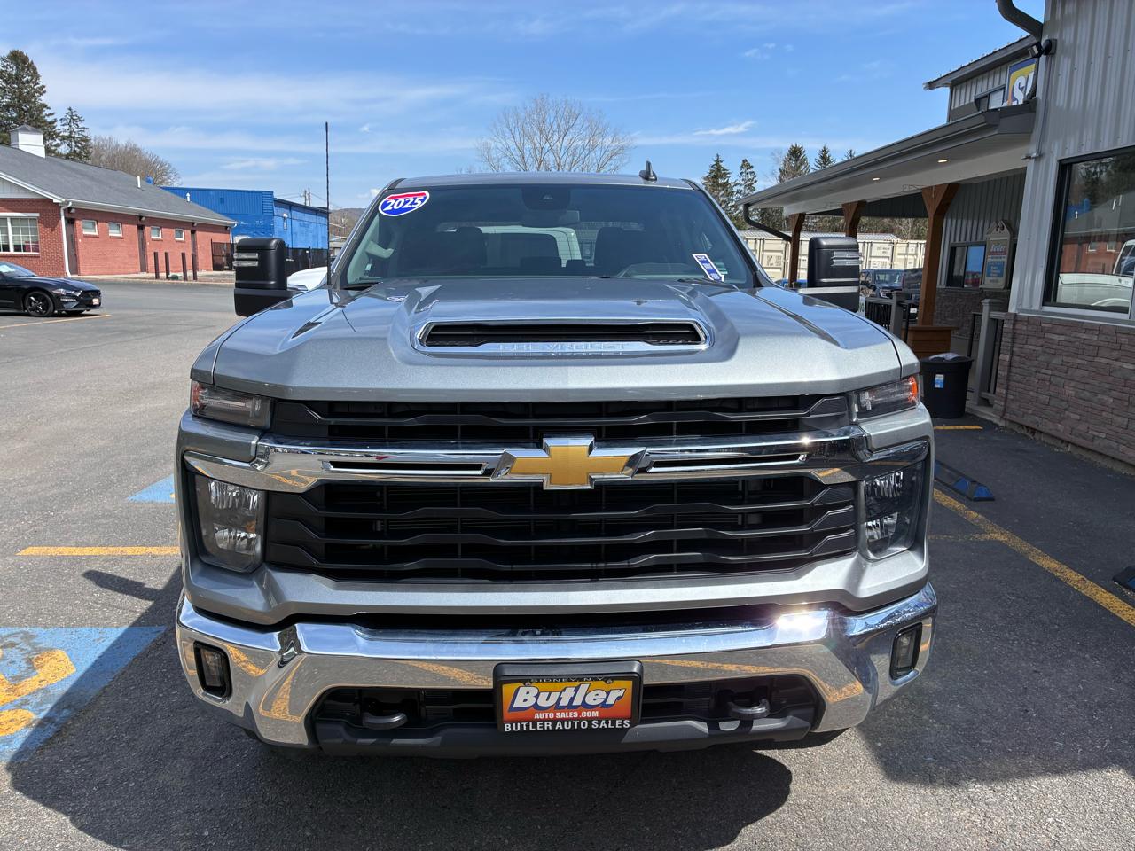 Chevrolet Silverado 2500HD LT Crew Cab Long Box 4WD 2025