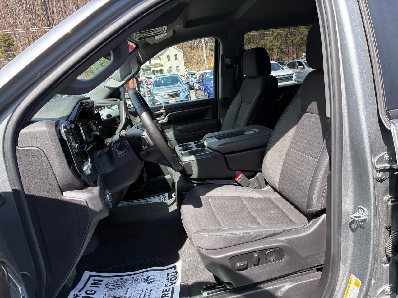 Chevrolet Silverado 2500HD LT Crew Cab Long Box 4WD 2025