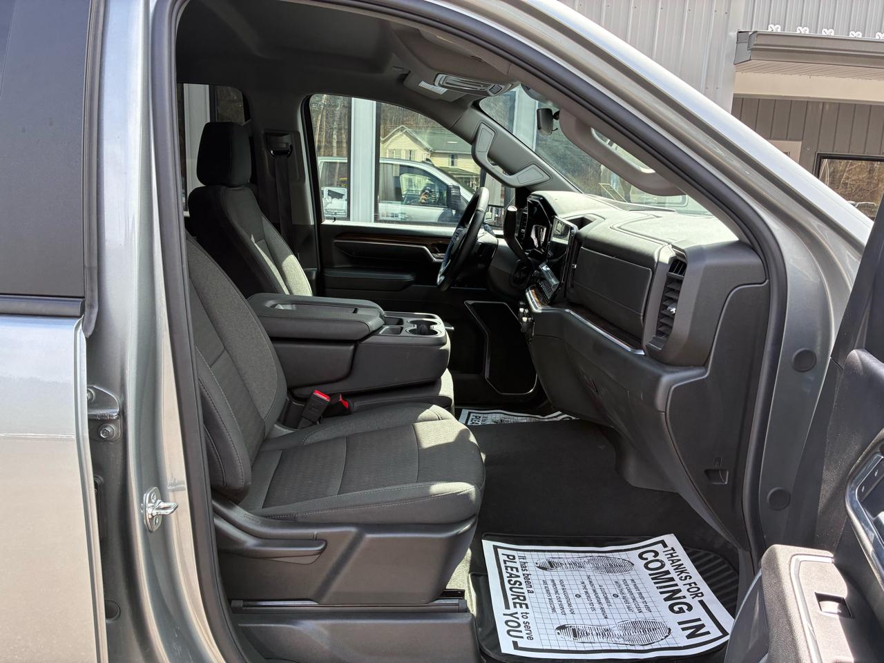 Chevrolet Silverado 2500HD LT Crew Cab Long Box 4WD 2025