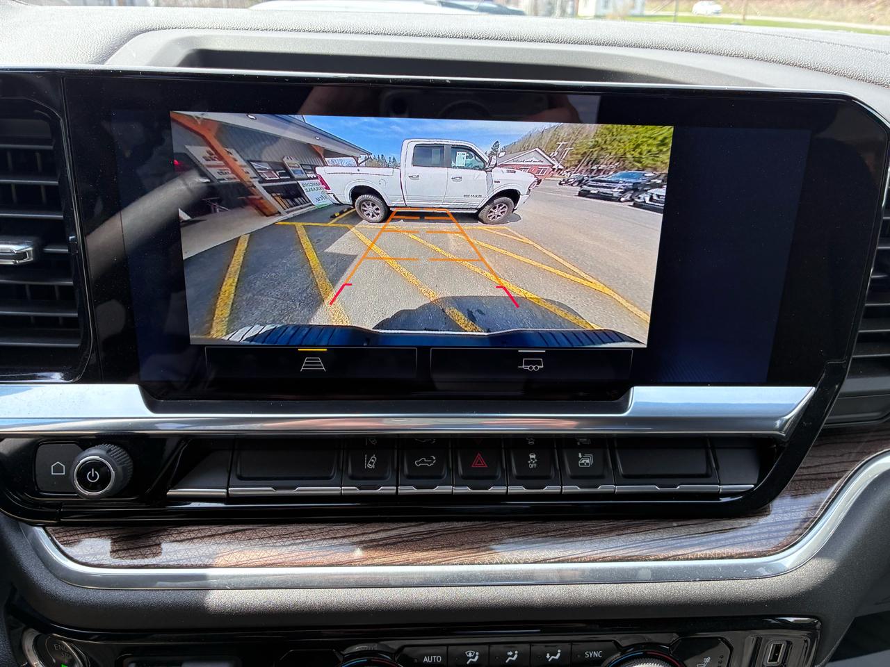 Chevrolet Silverado 2500HD LT Crew Cab Long Box 4WD 2025