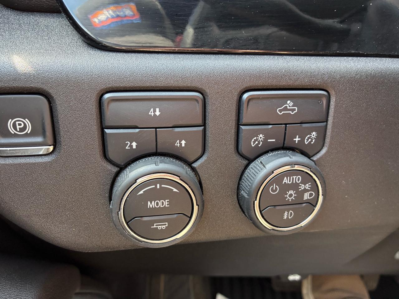 Chevrolet Silverado 2500HD LT Crew Cab Long Box 4WD 2025