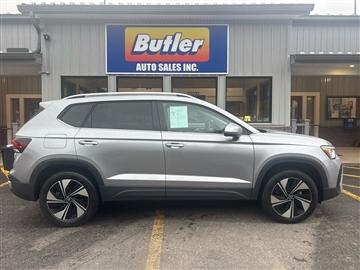 2025 Volkswagen Taos SE 4Motion