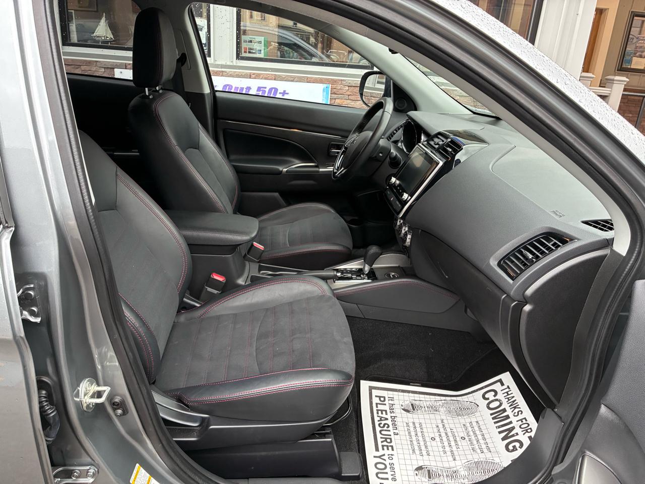Mitsubishi Outlander Sport 2.0 ES 4WD 2024