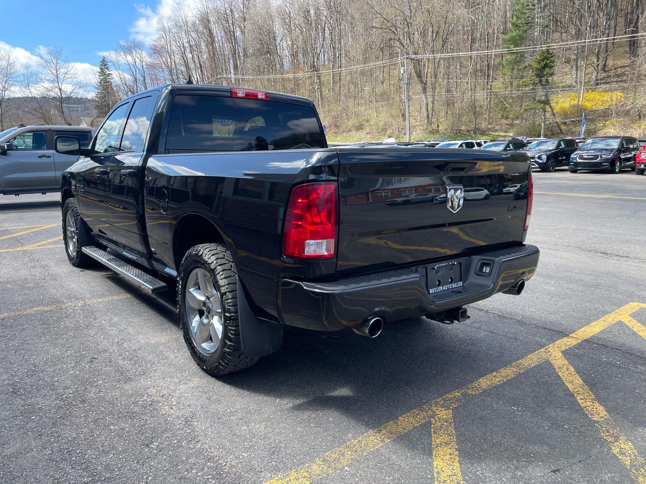 RAM 1500 Classic Tradesman Quad Cab 4WD 2019