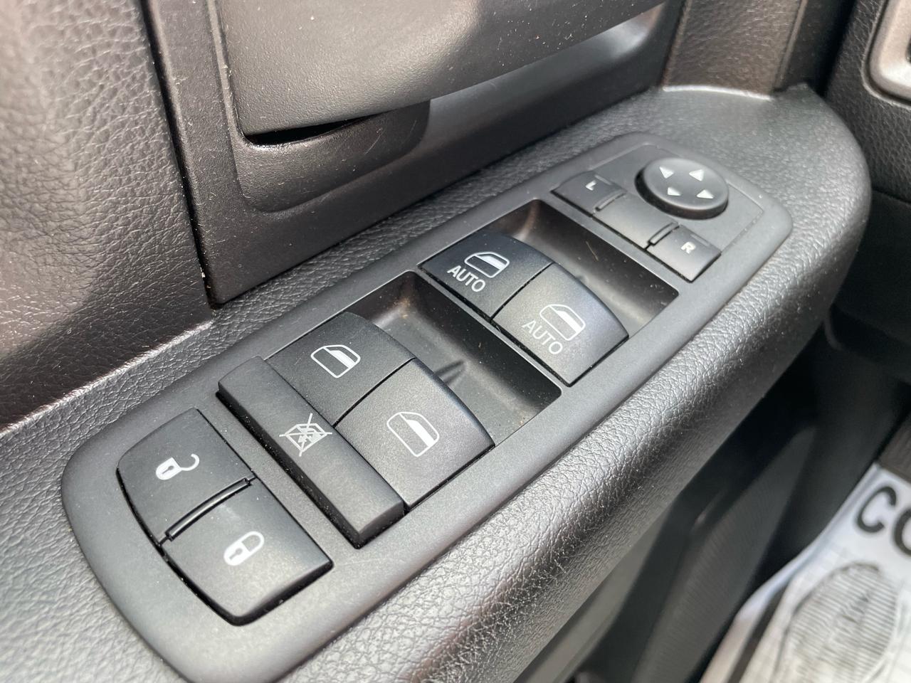 RAM 1500 Classic Tradesman Quad Cab 4WD 2019