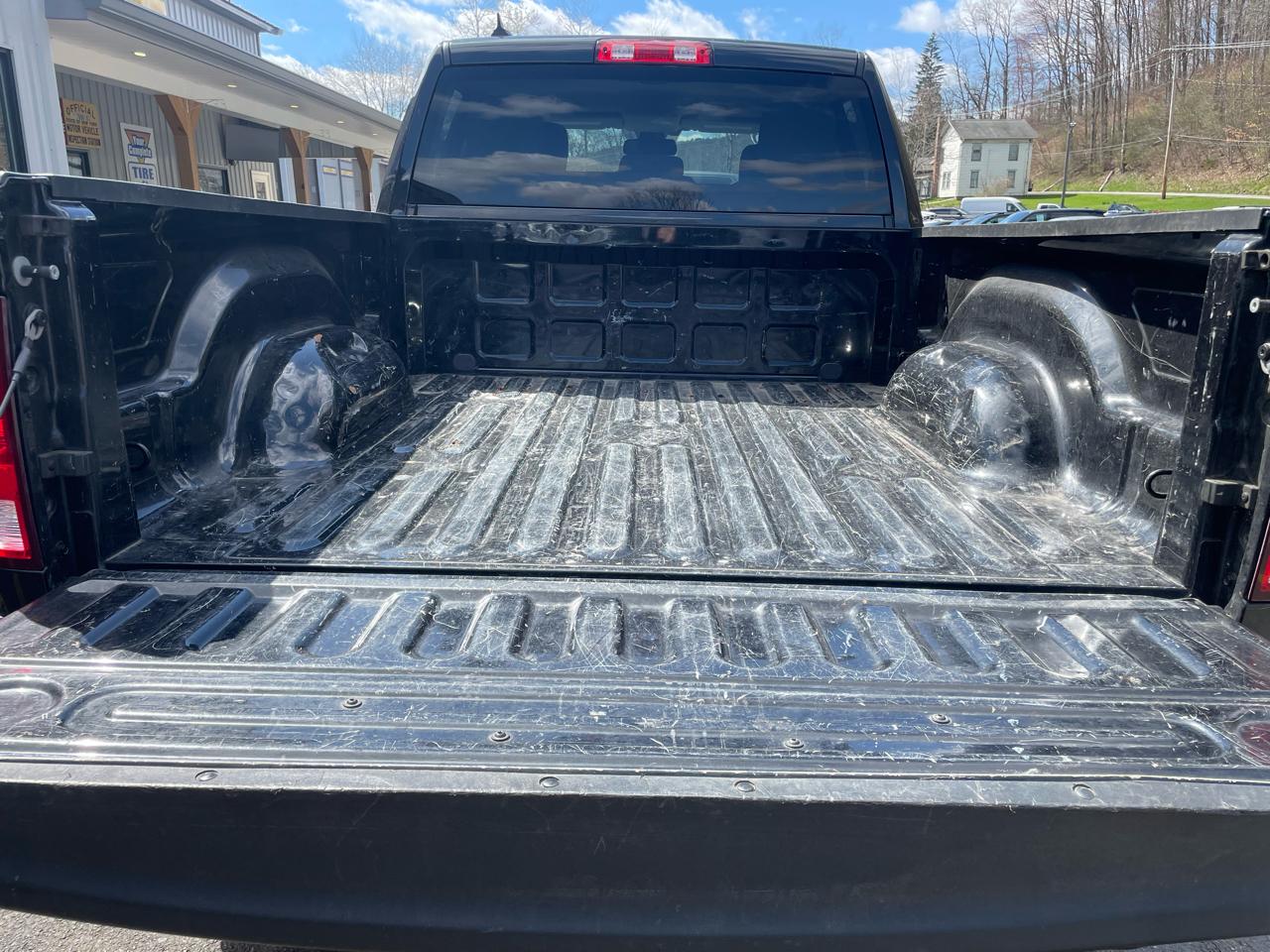 RAM 1500 Classic Tradesman Quad Cab 4WD 2019