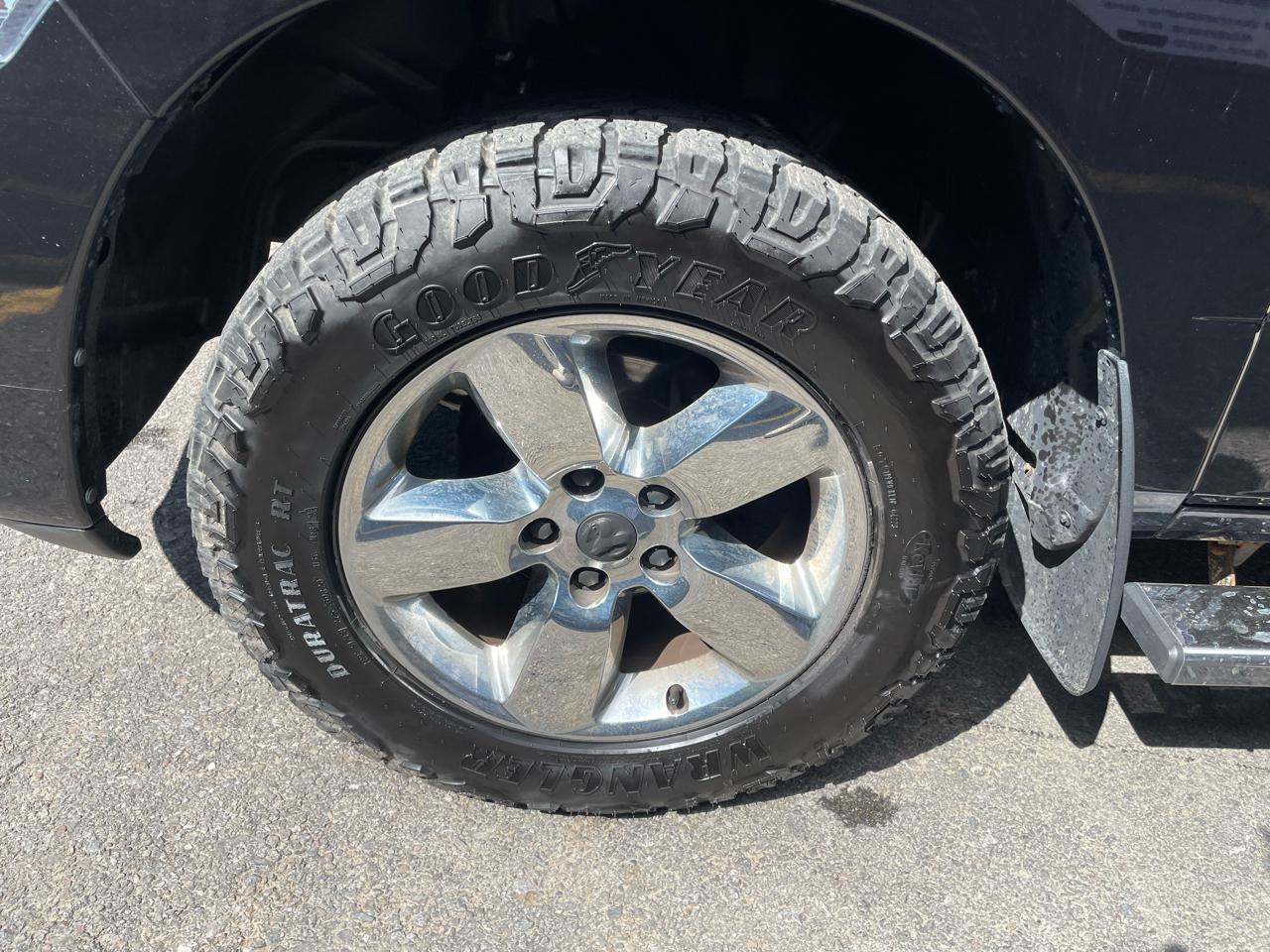 RAM 1500 Classic Tradesman Quad Cab 4WD 2019