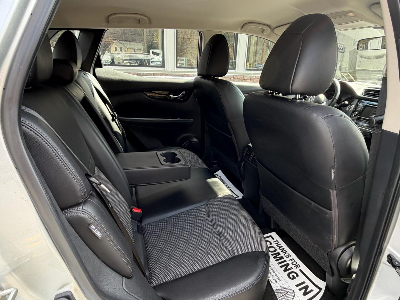 Nissan Rogue Sport SV AWD 2022