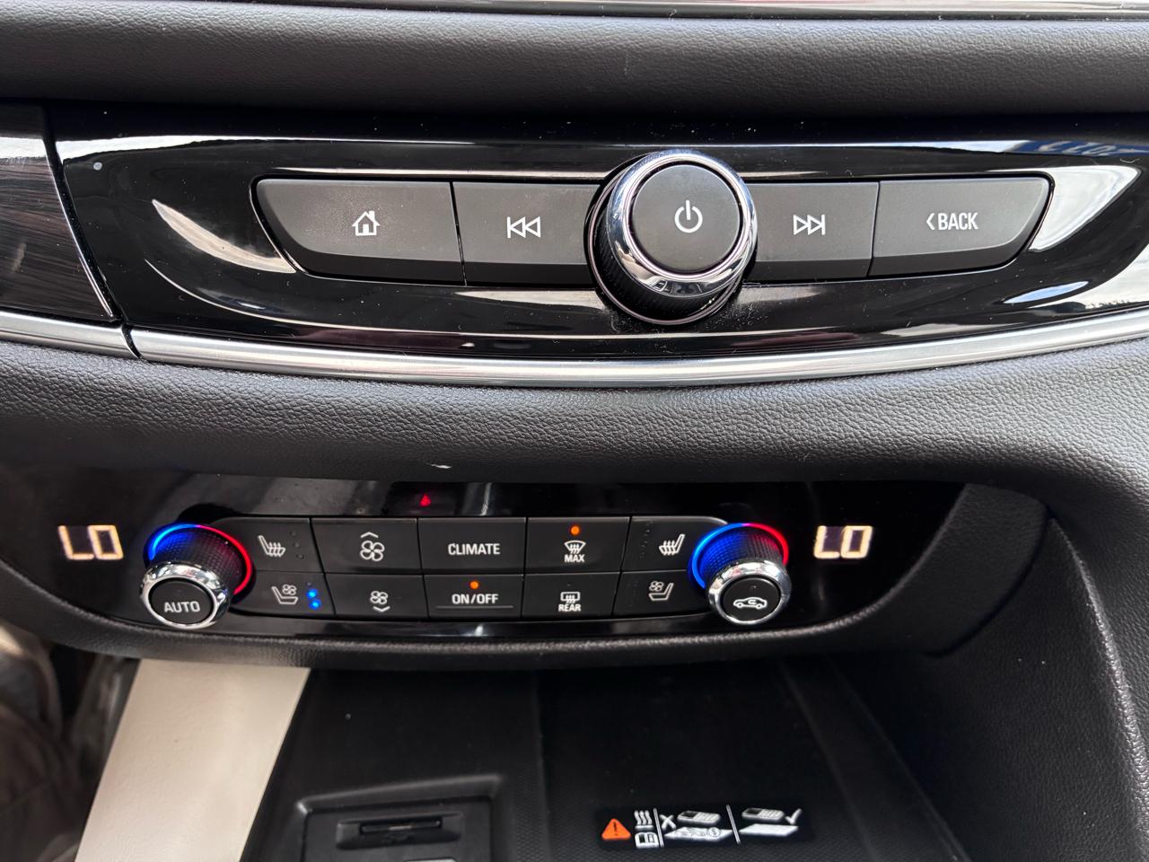 Buick Enclave Premium AWD 2022