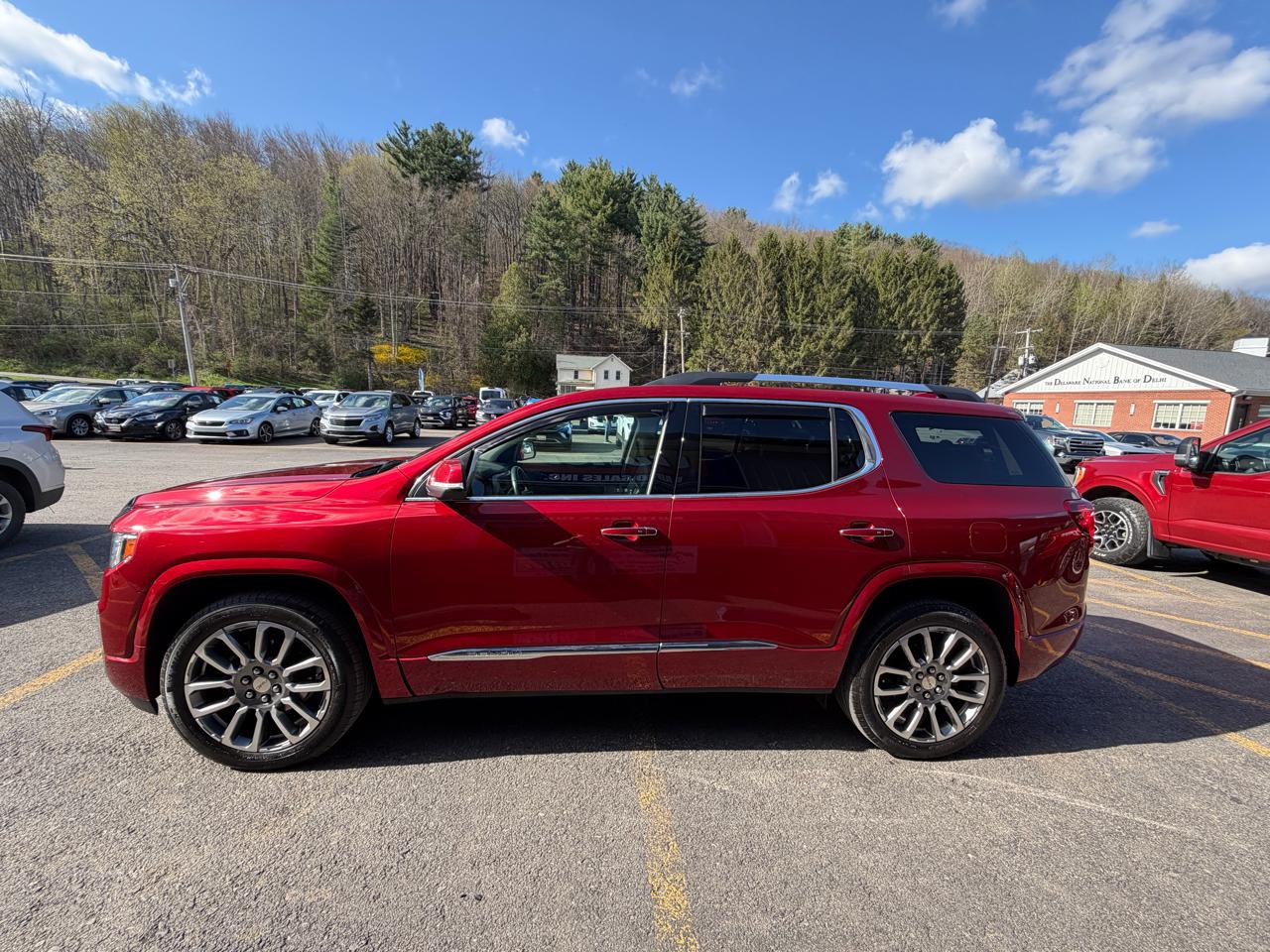 GMC Acadia Denali AWD 2021