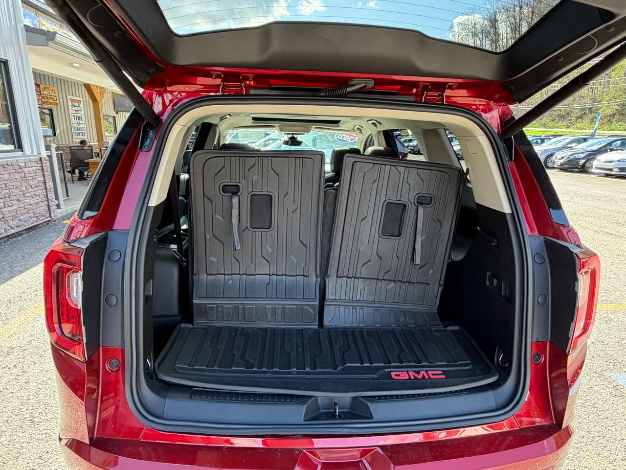 GMC Acadia Denali AWD 2021