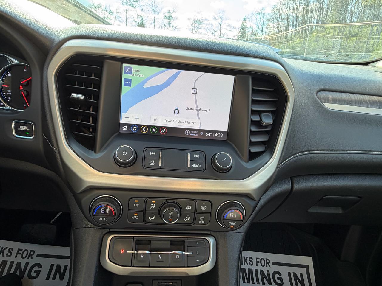 GMC Acadia Denali AWD 2021