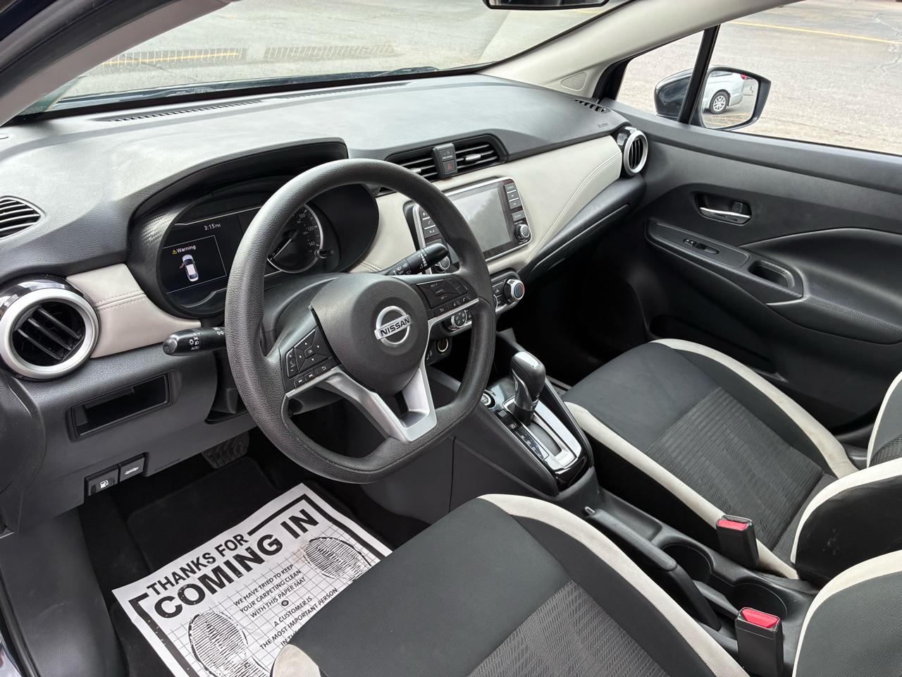 Nissan Versa SV 2020