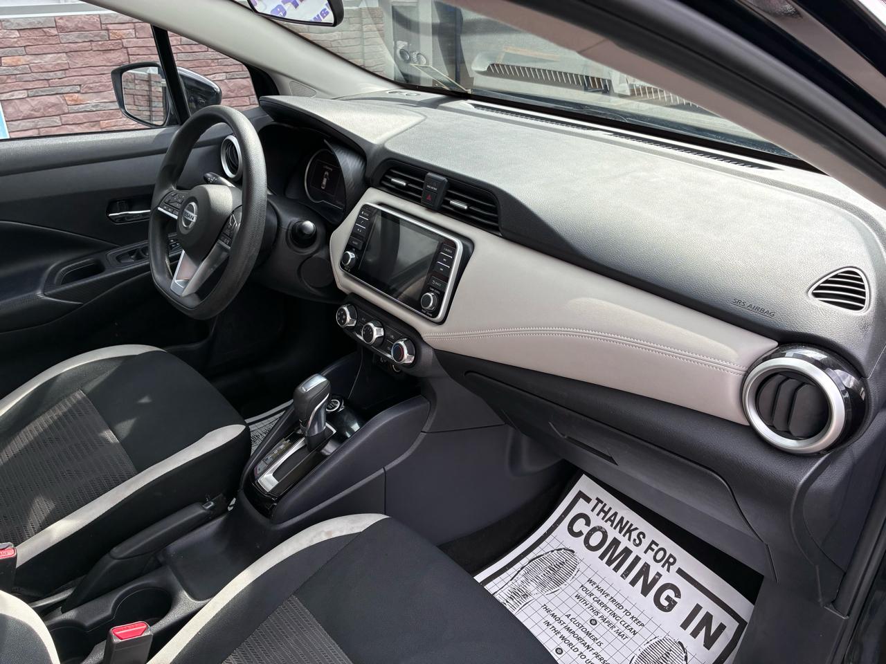 Nissan Versa SV 2020